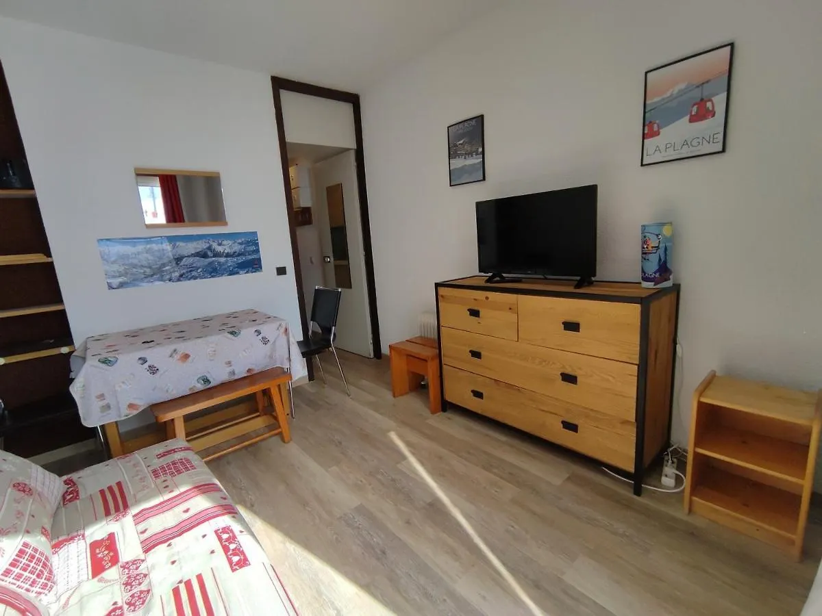 Studio Fonctionnel Au Pied Des Pistes Avec Grand Balcon - Fr-1-181-2584 La Plagne Apartment